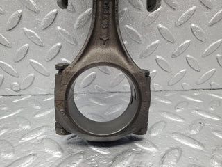 W105 Ponton piston with connecting rod used OEM