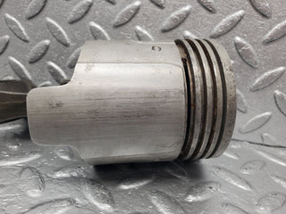 W105 Ponton piston with connecting rod used OEM