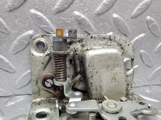 2054 Mercedes-Benz W105 219 Ponton Door Lock Rear Right BOMORO