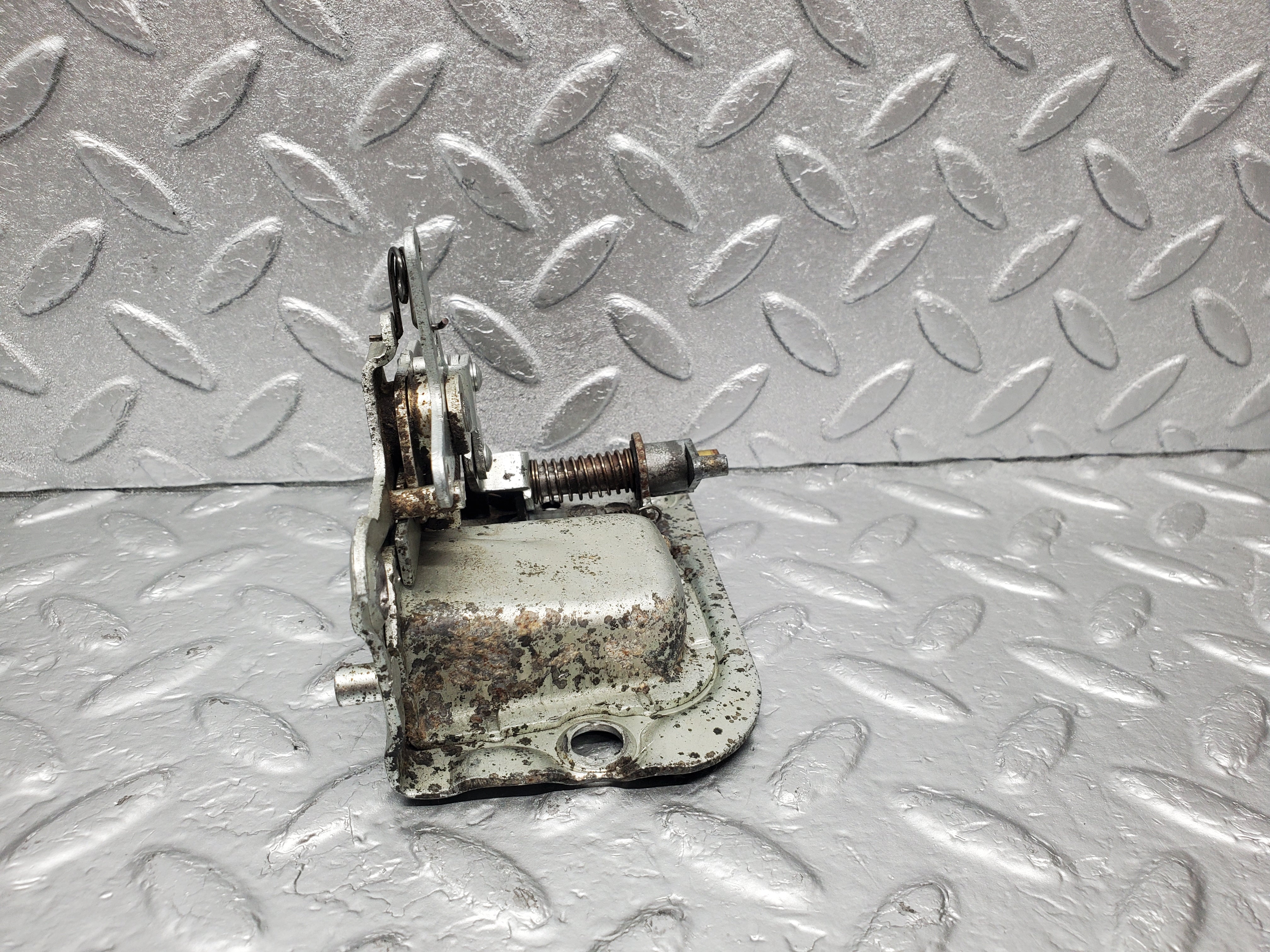 2054 Mercedes-Benz W105 219 Ponton Door Lock Rear Right BOMORO