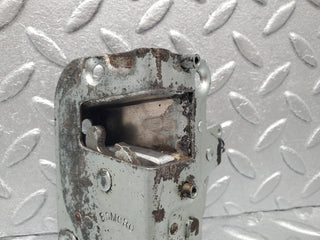 W105 Ponton door lock rear left used OEM