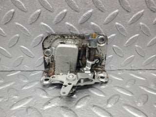 W105 Ponton door lock rear left used OEM