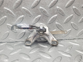 W105 Ponton interior door handle rear left used OEM