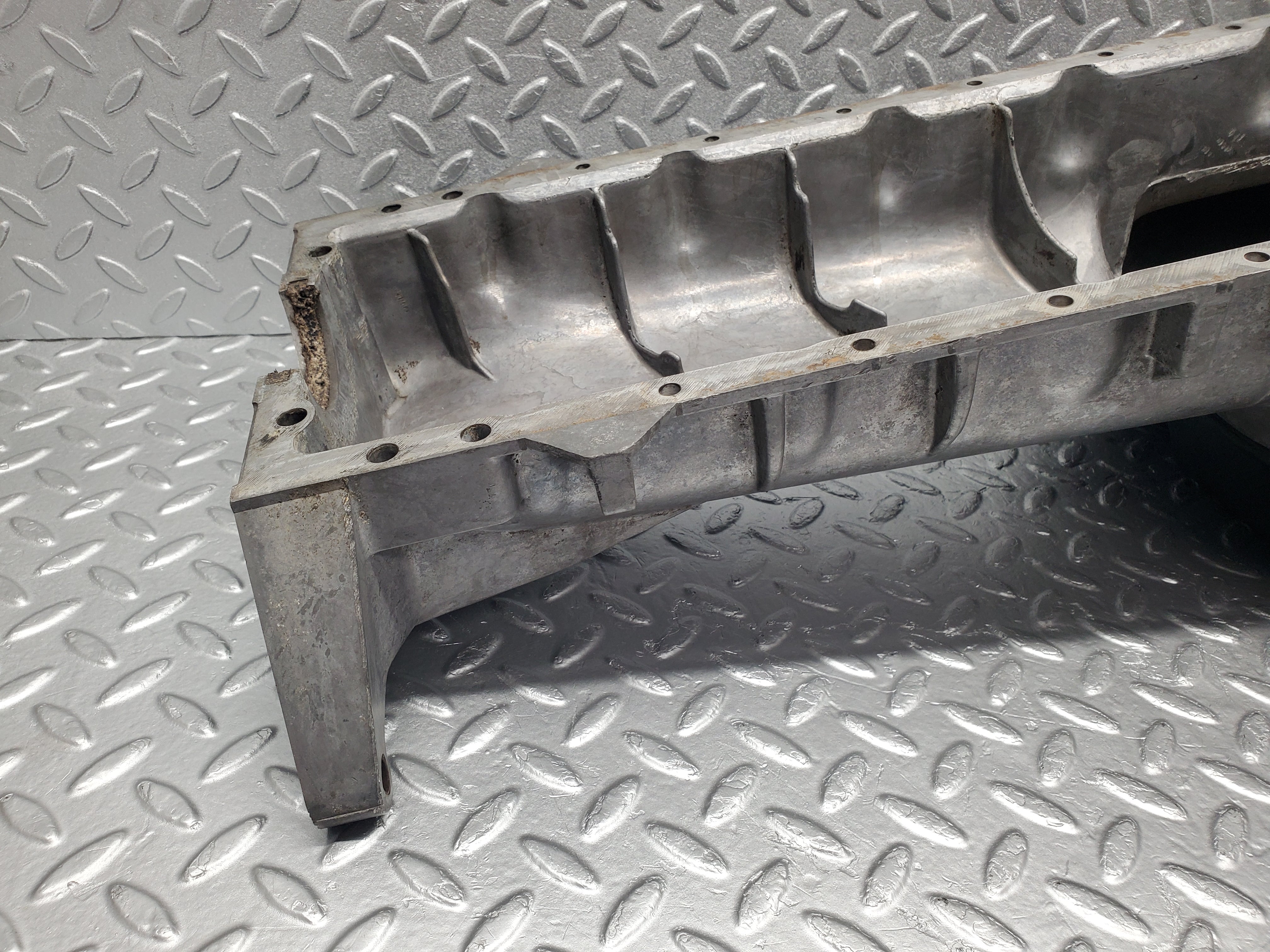 2037 Mercedes-Benz W108 280SE Oil Pan Oil Sump 1080140602