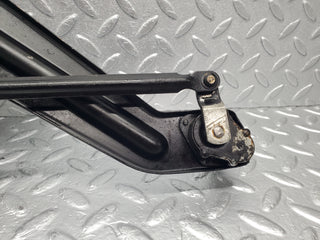W105 Ponton windscreen wiper linkage mechanism used OEM