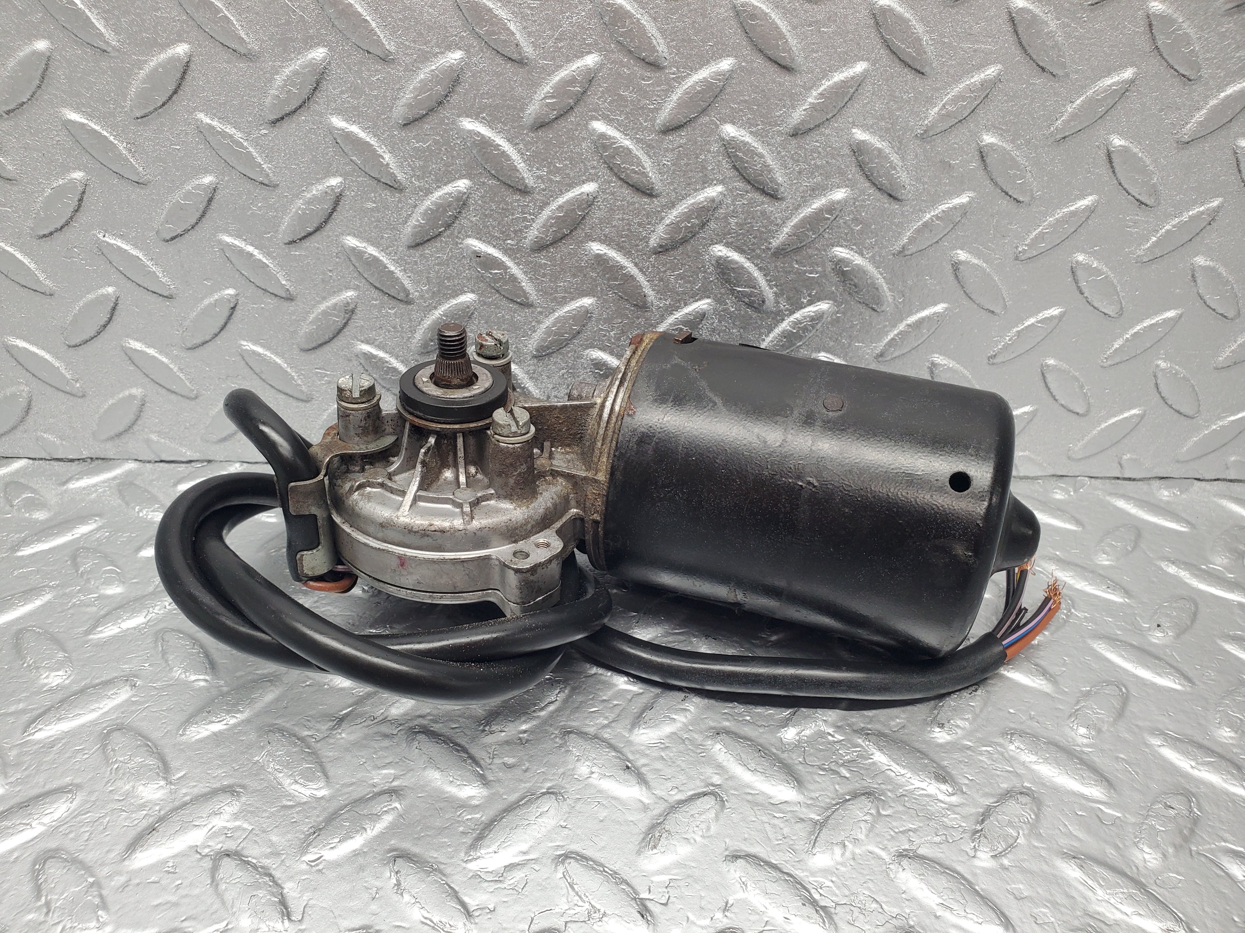 1997 Mercedes-Benz W116 350SE Wiper Motor Bosch 0390341065