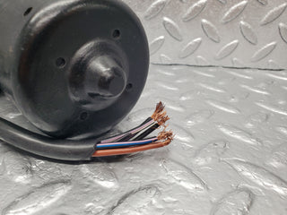 W116 wiper motor new OEM