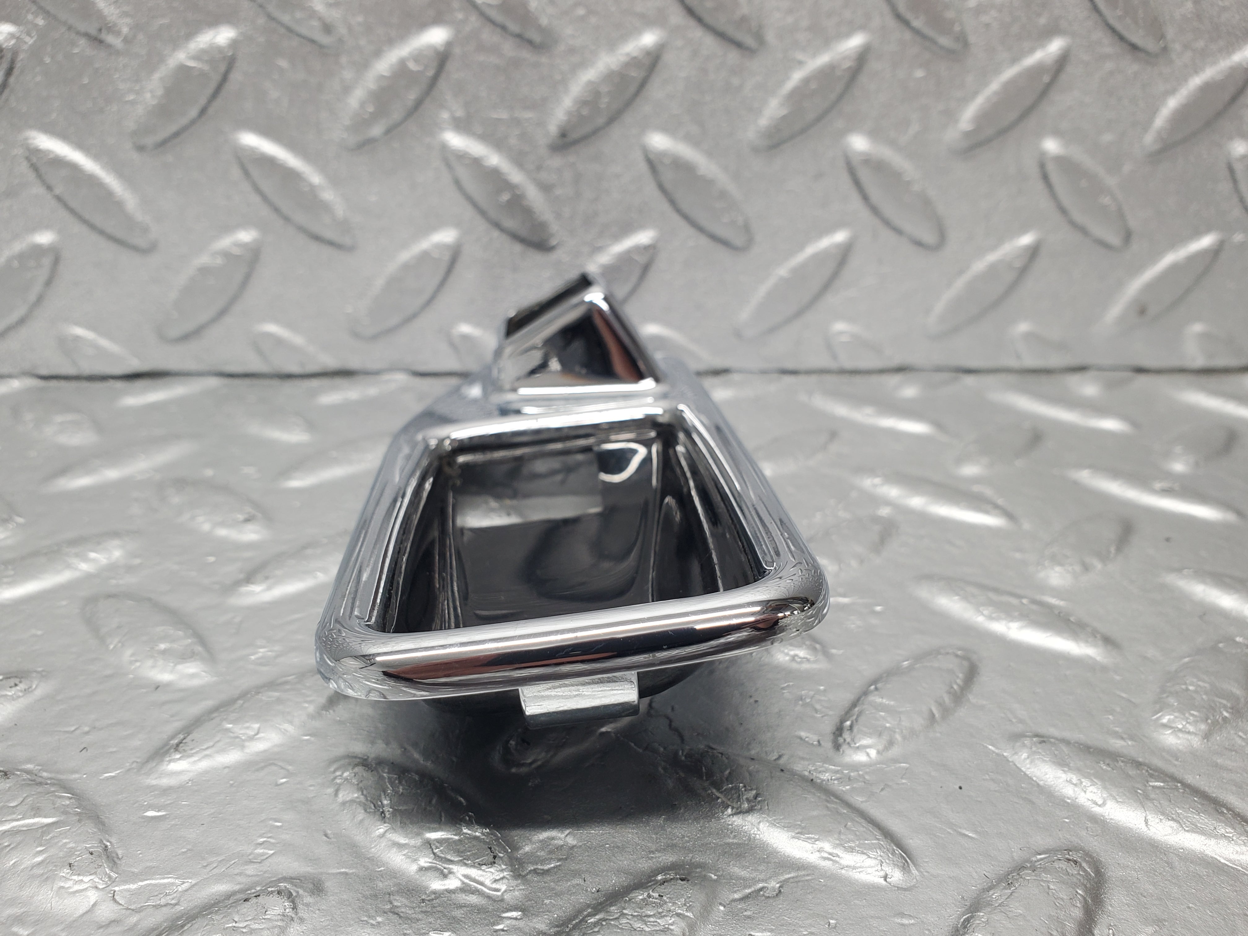 2101 Mercedes-Benz W116 350SE Door Handle Chrome Trim Front Left 1167660111