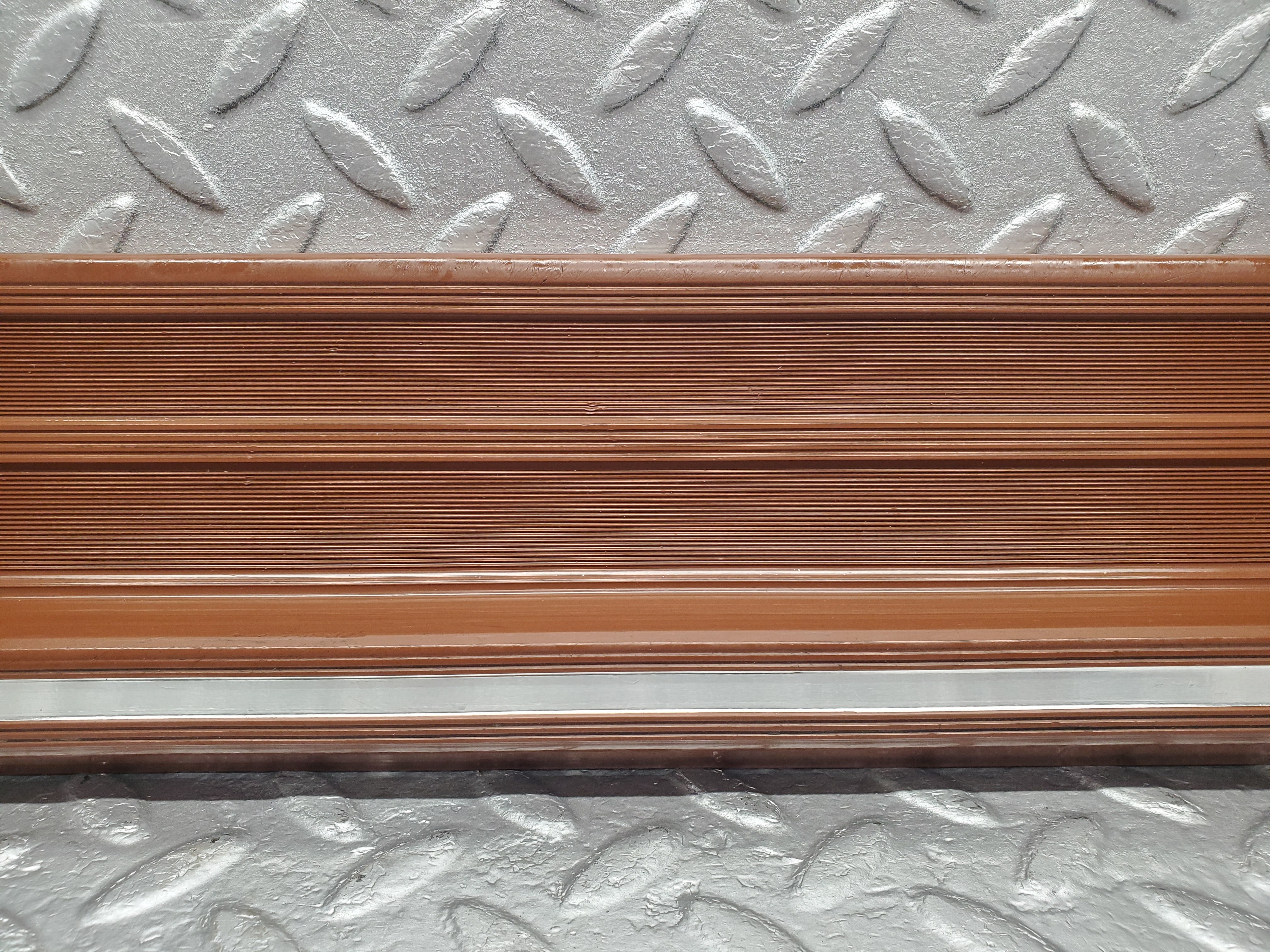 2150 Mercedes-Benz W116 350SE Front Right Door Sill