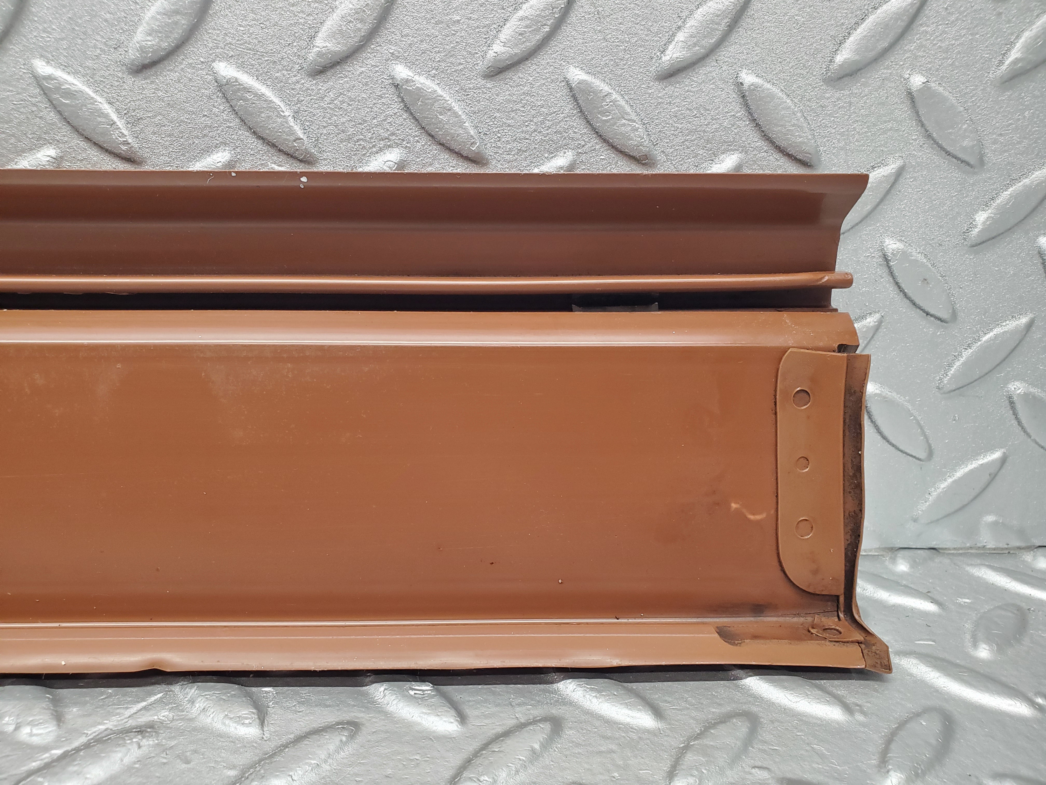 2150 Mercedes-Benz W116 350SE Front Right Door Sill