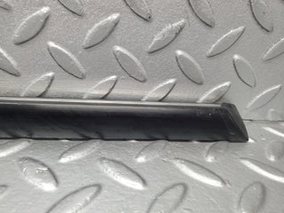 2171 Mercedes-Benz W116 350SE Front Right Door Centre Moulding Trim
