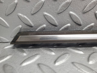 2174 Mercedes-Benz W123 230E Front Right Door Chrome Trim