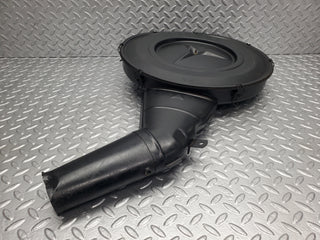 18495 Mercedes-Benz W116 350SE Air Filter Box Housing 0070942702