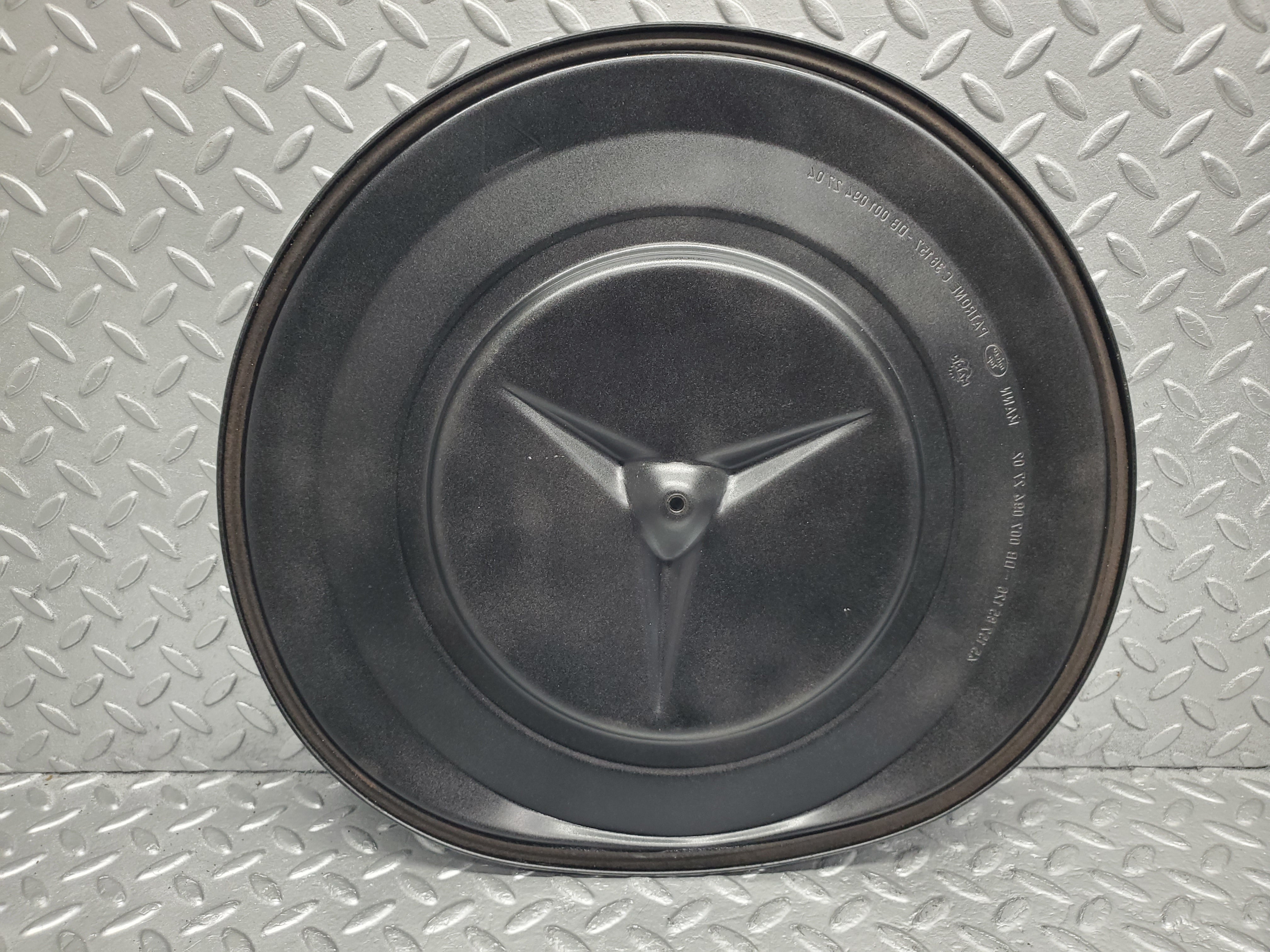 18495 Mercedes-Benz W116 350SE Air Filter Box Housing 0070942702