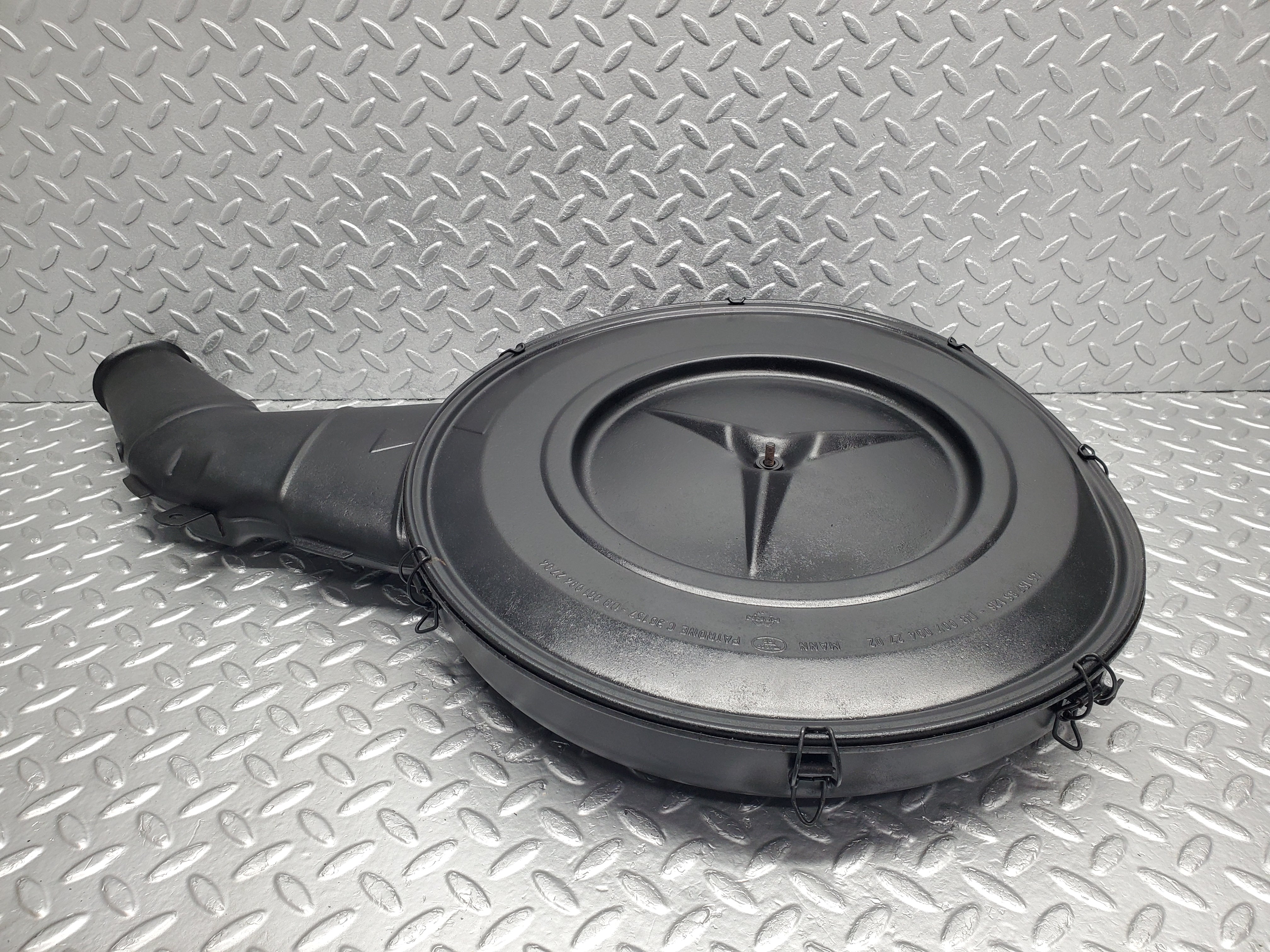 7058 Mercedes-Benz C107 350SLC Coupe  Air Filter Housing Box 0070942702