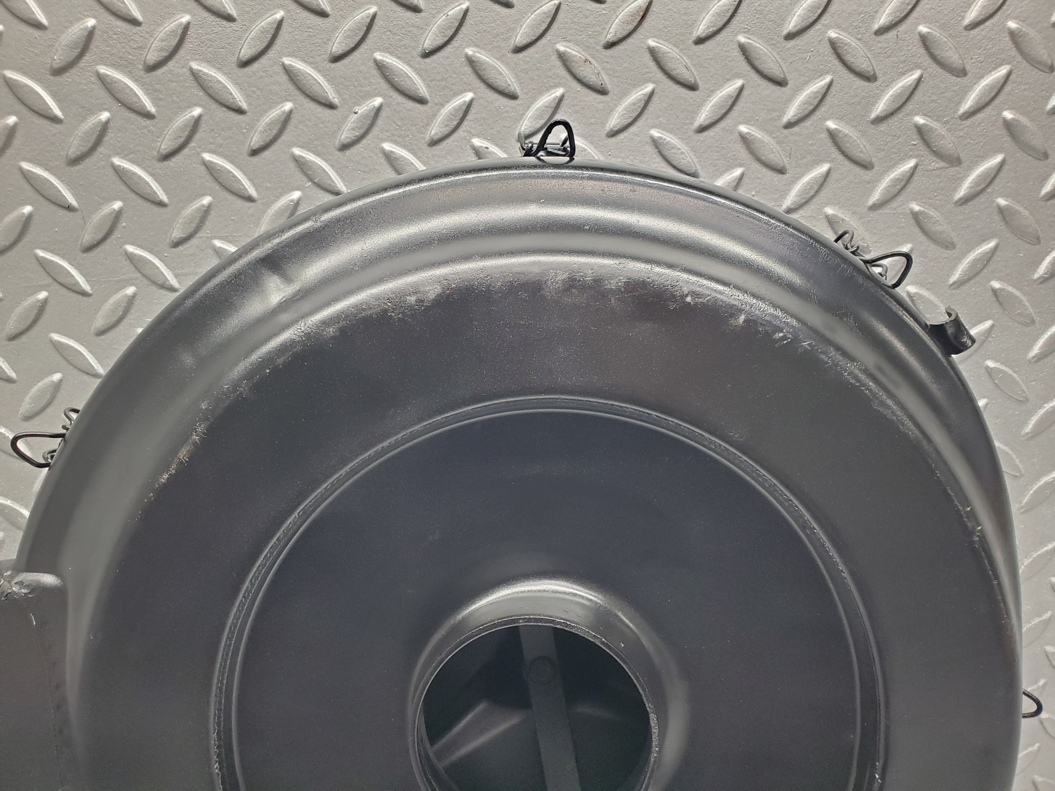 33558 Mercedes-Benz C107 R107 Air Filter Box Housing 0070942702