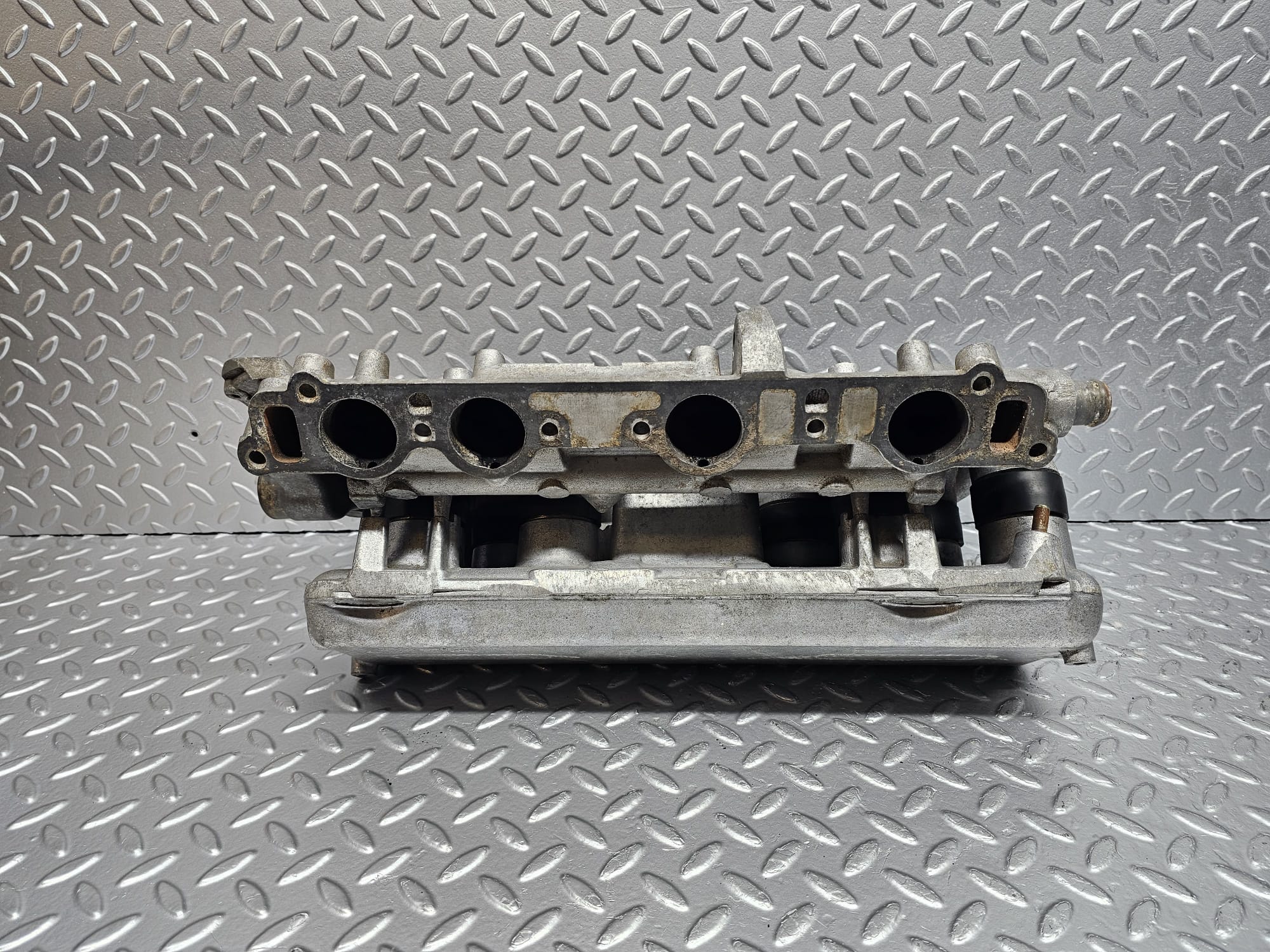 20742 Mercedes-Benz R107 450SL Intake Manifold 1171411101