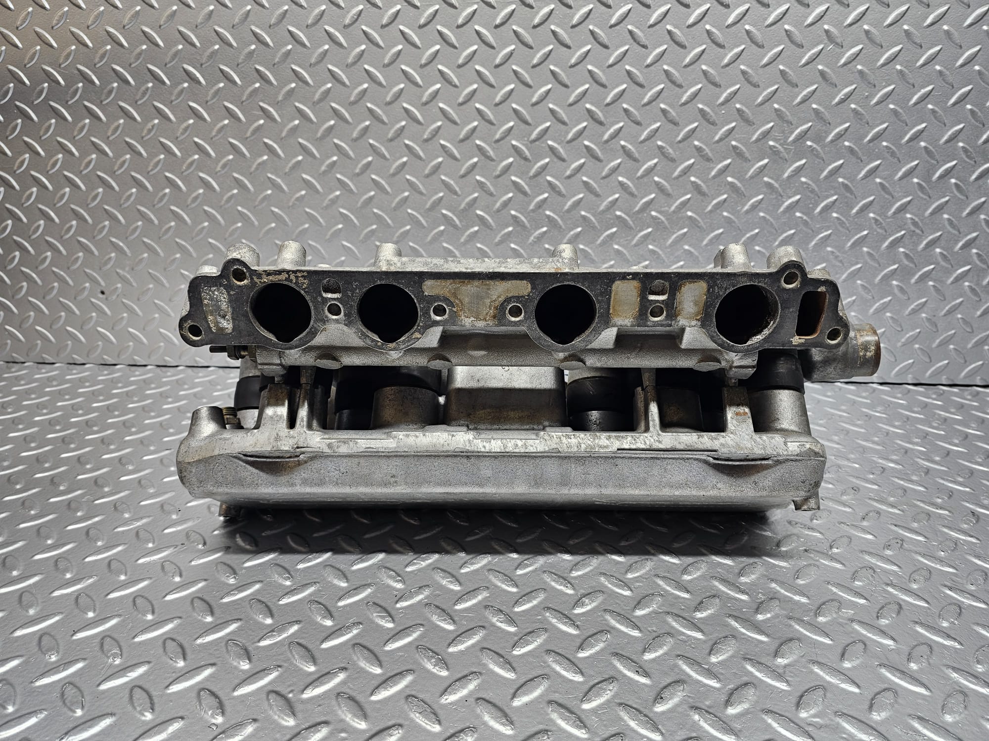 20742 Mercedes-Benz R107 450SL Intake Manifold 1171411101