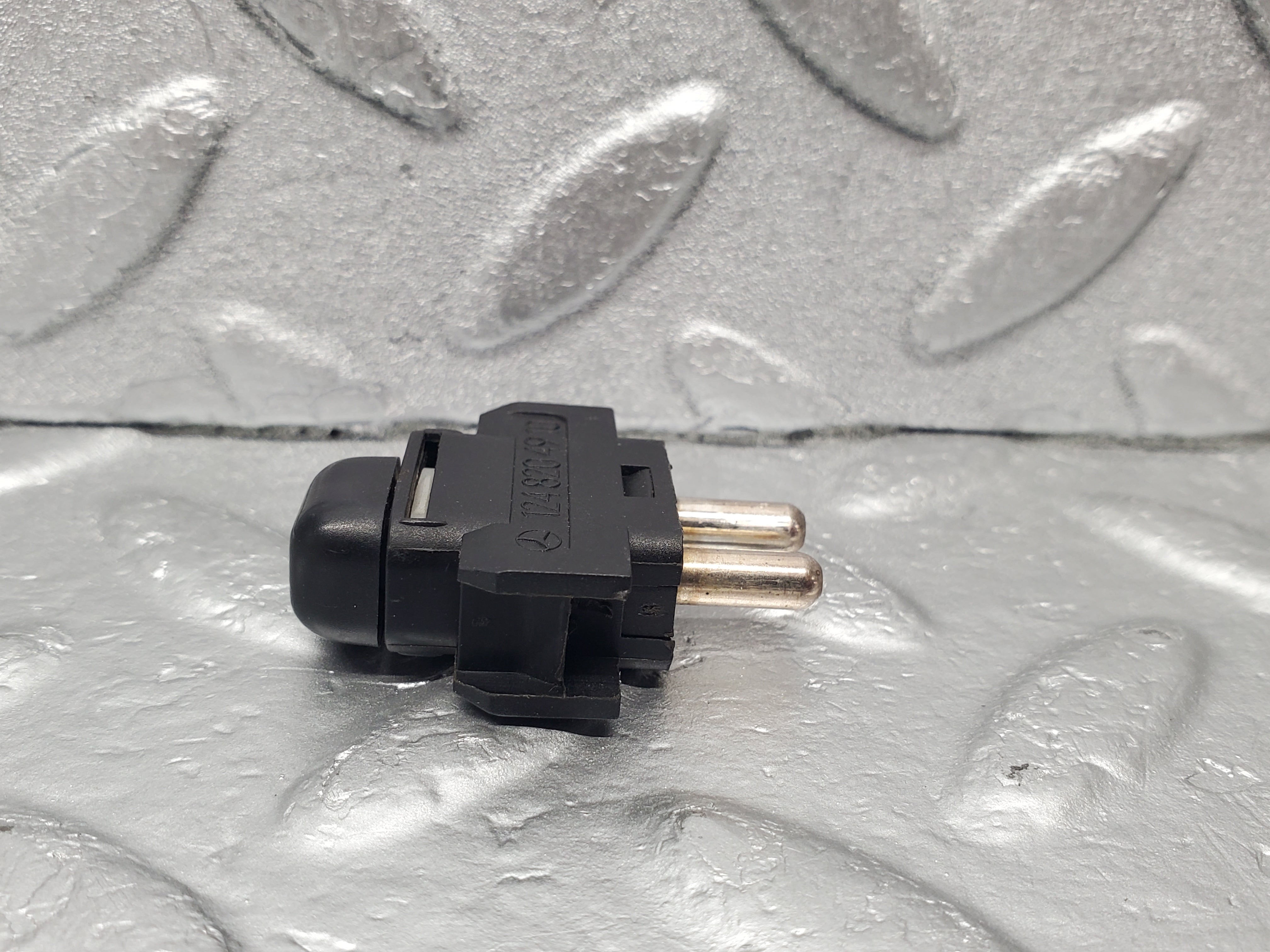22604 Mercedes-Benz C124 E220 Coupe Child Lock Control Switch 1248204910