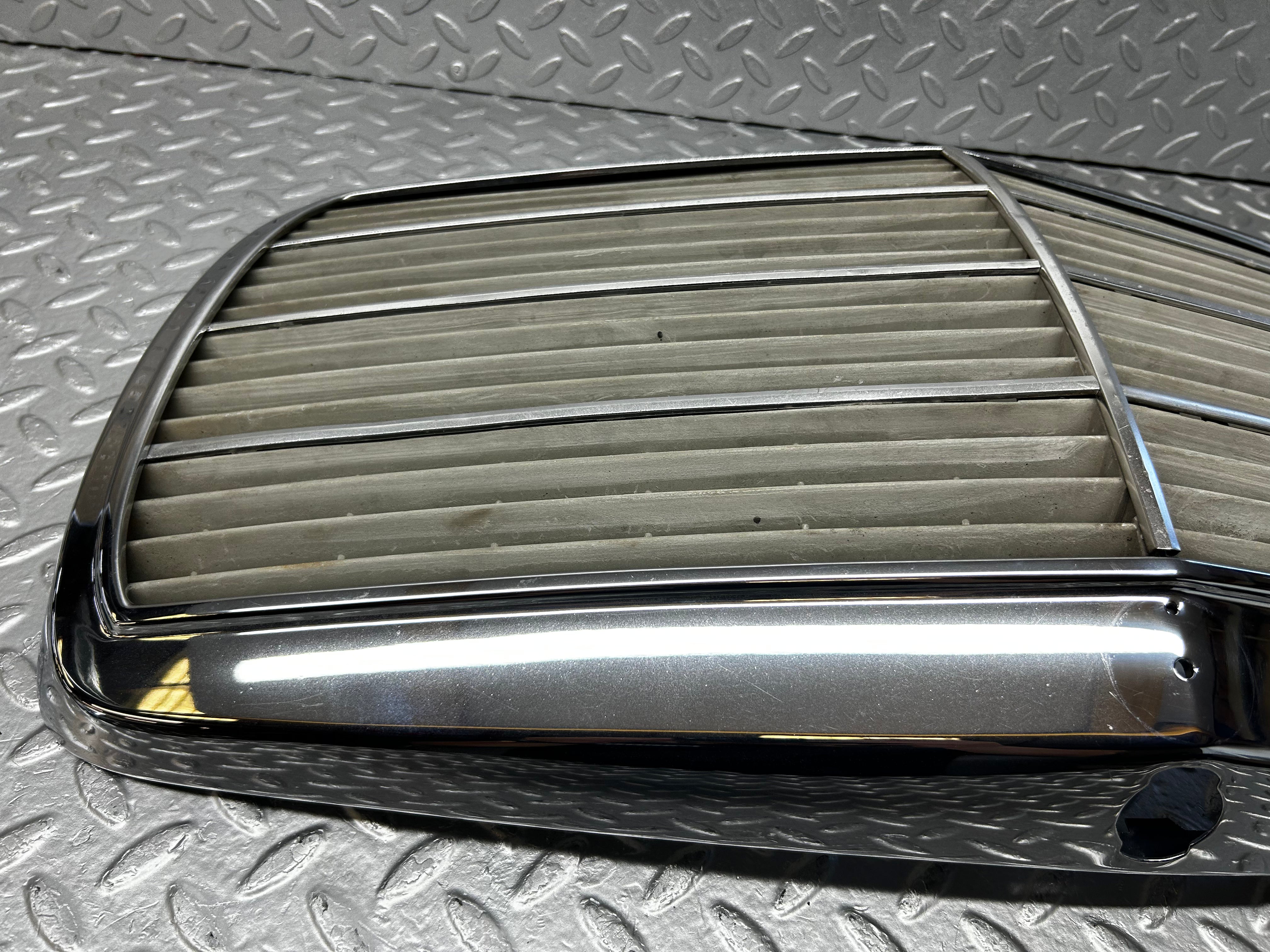 28420 Mercedes-Benz S123 240D Wagon Bonnet Grill Chrome 1238880923