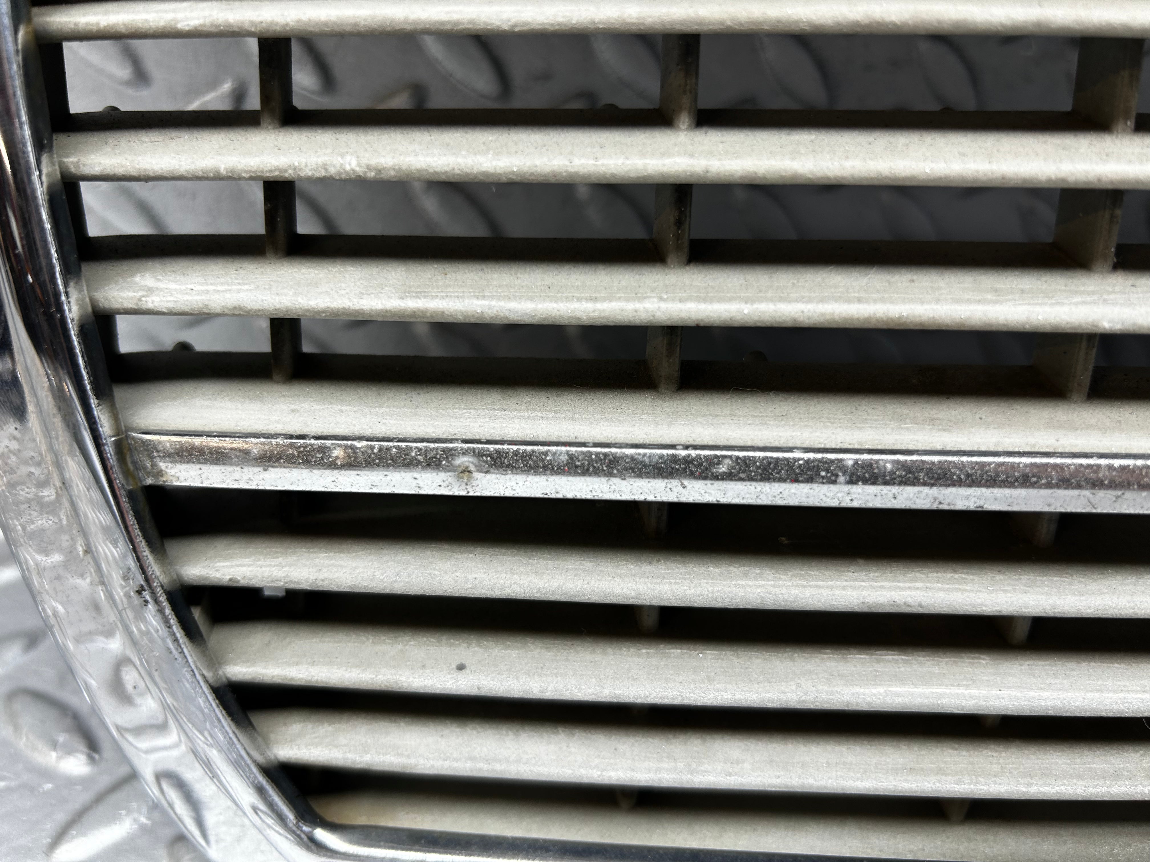 28420 Mercedes-Benz S123 240D Wagon Bonnet Grill Chrome 1238880923