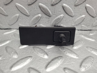 49640 Mercedes-Benz W123 Trunk Boot Light Switch 1158202511 0008213152