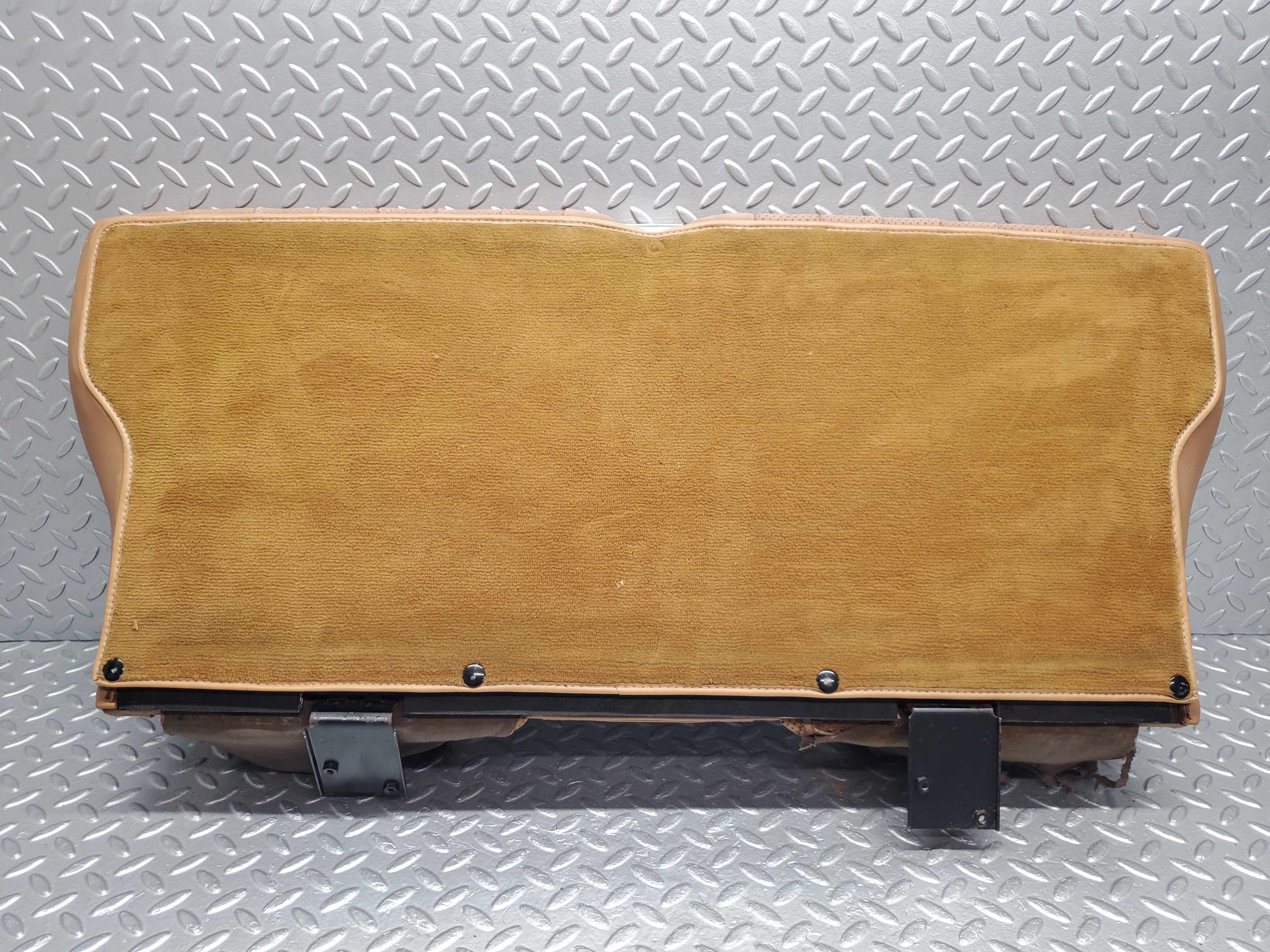 49754 Mercedes-Benz R107 380SL Rear Seat Palomino Leather