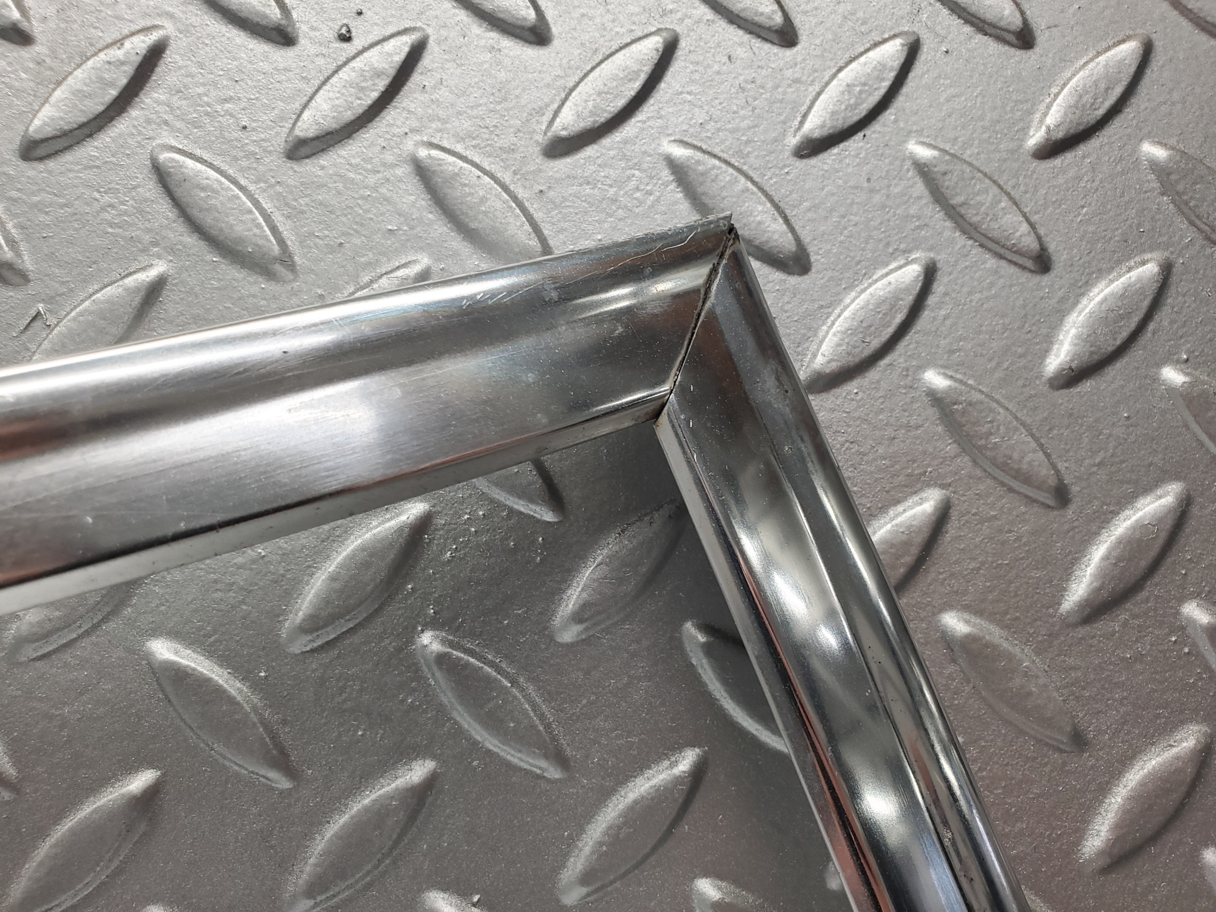 49913 Mercedes-Benz R107 380SL Coupe Front Windscreen Chrome Frame