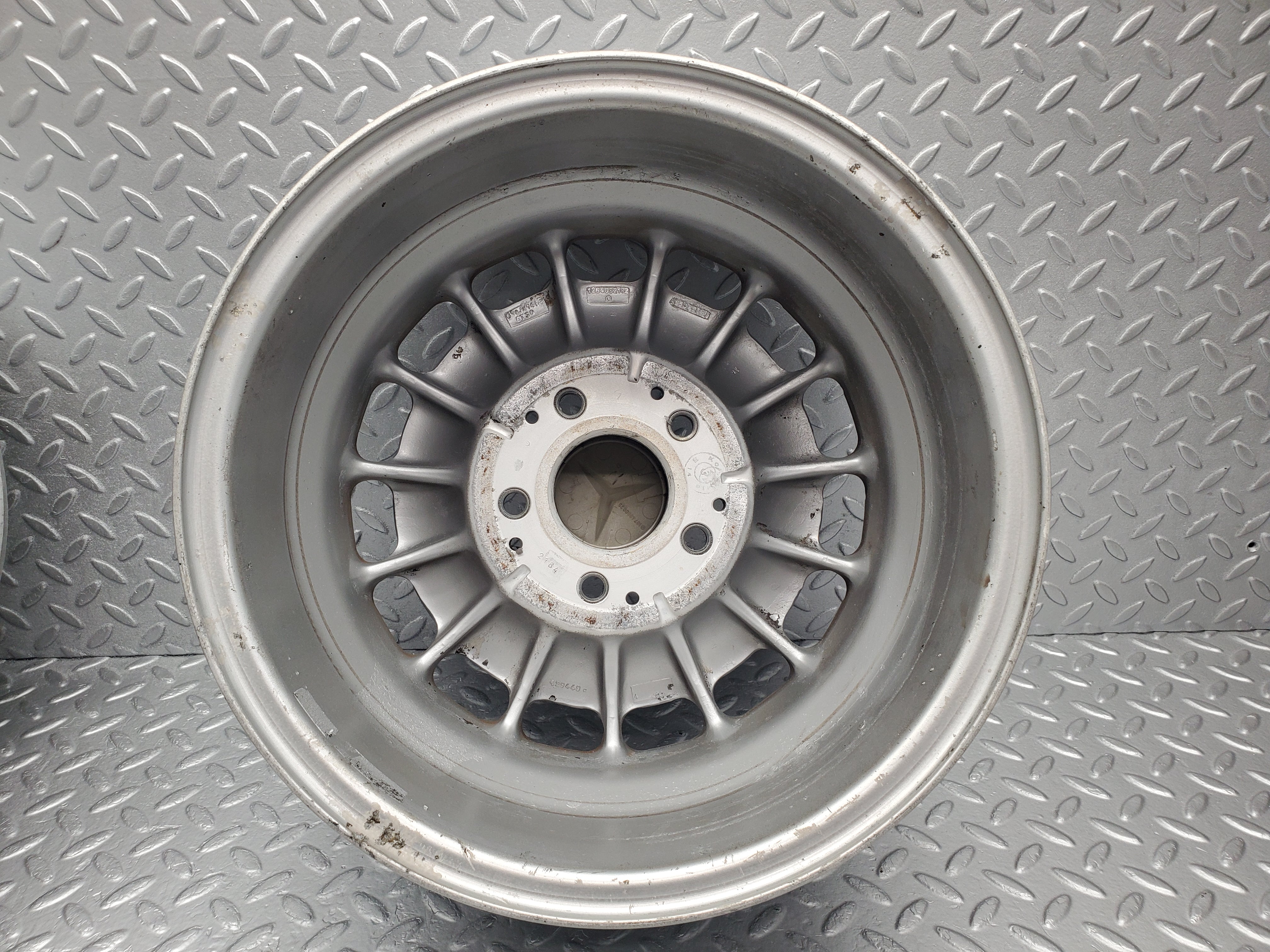 49976 Mercedes-Benz R107 380SL Coupe Alloy Wheel Set Mexican Hat 6.5Jx14H2 ET30 1264002102