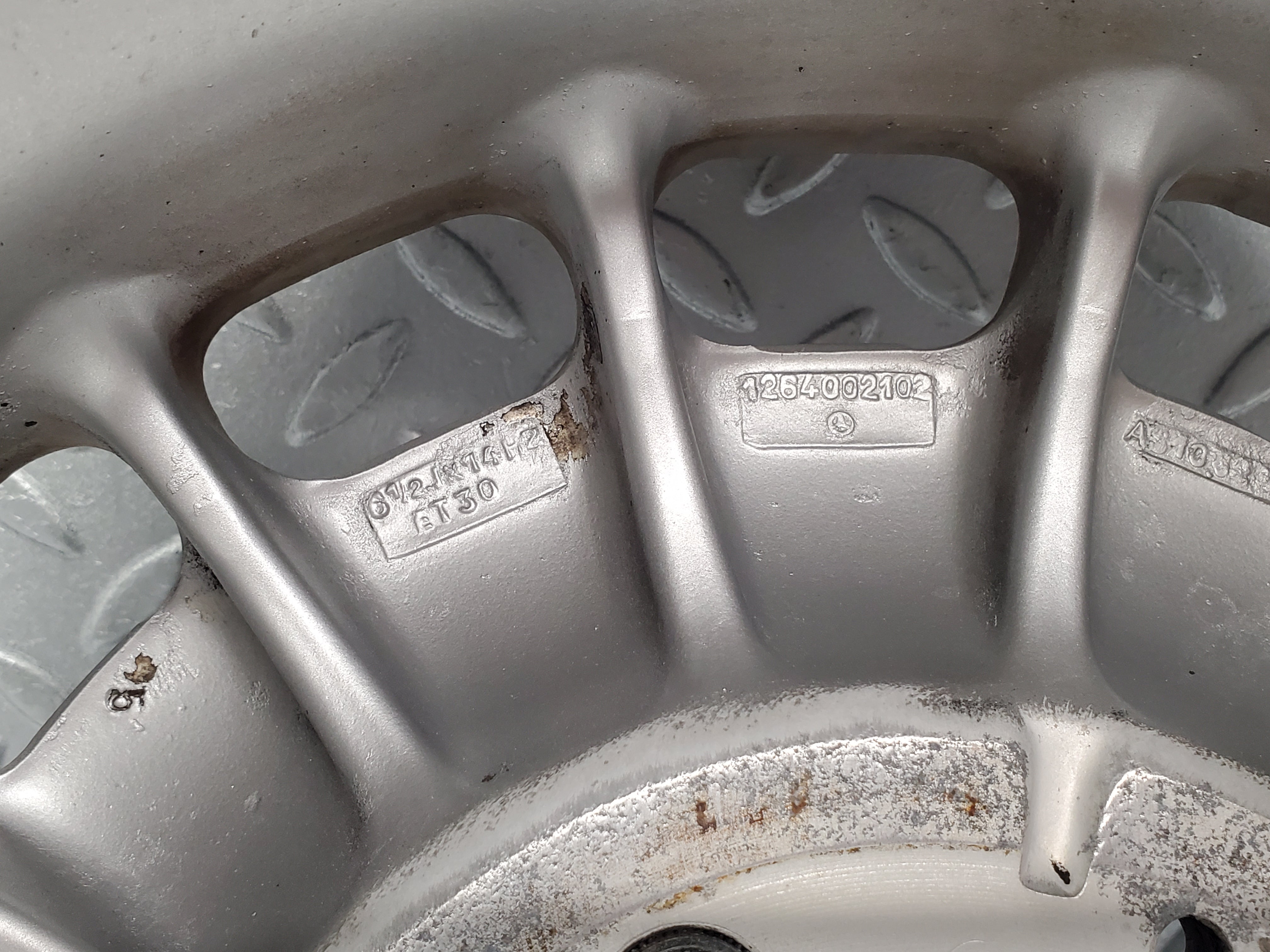 49976 Mercedes-Benz R107 380SL Coupe Alloy Wheel Set Mexican Hat 6.5Jx14H2 ET30 1264002102