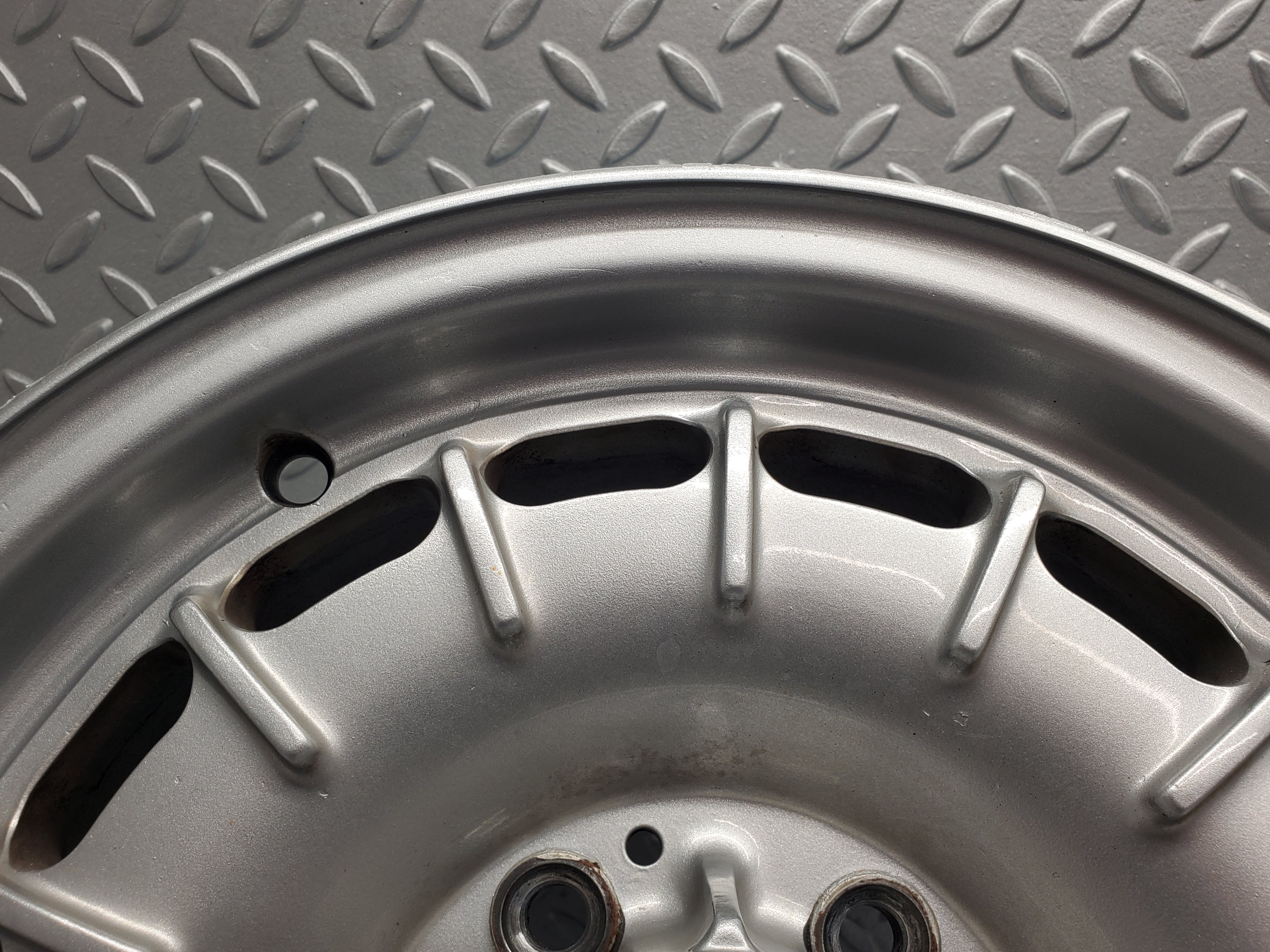 49976 Mercedes-Benz R107 380SL Coupe Alloy Wheel Set Mexican Hat 6.5Jx14H2 ET30 1264002102
