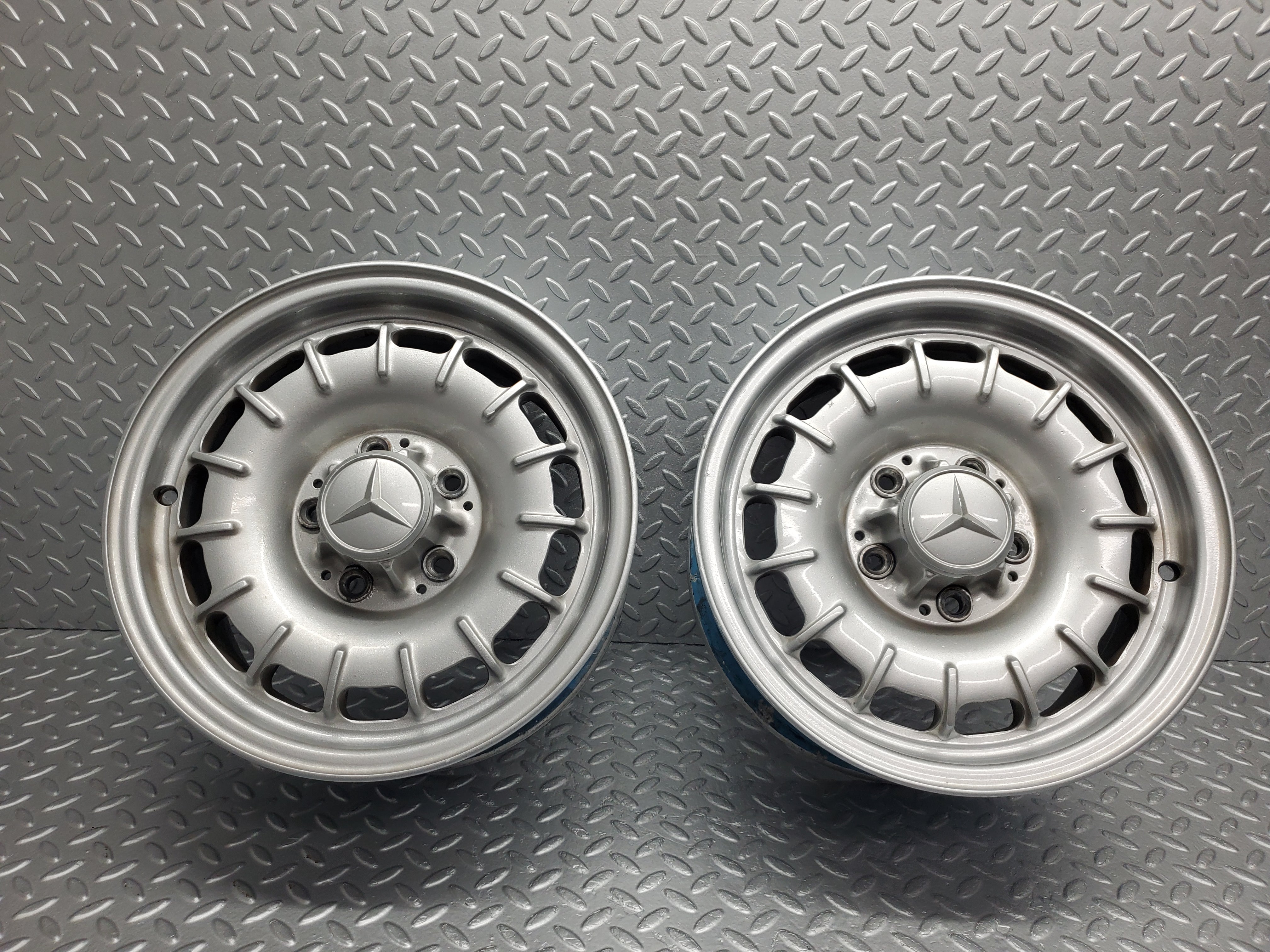 49976 Mercedes-Benz R107 380SL Coupe Alloy Wheel Set Mexican Hat 6.5Jx14H2 ET30 1264002102