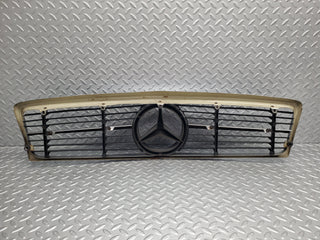 50007 Mercedes-Benz R107 380SL Bonnet Grill Chrome 1078881623 1078881523