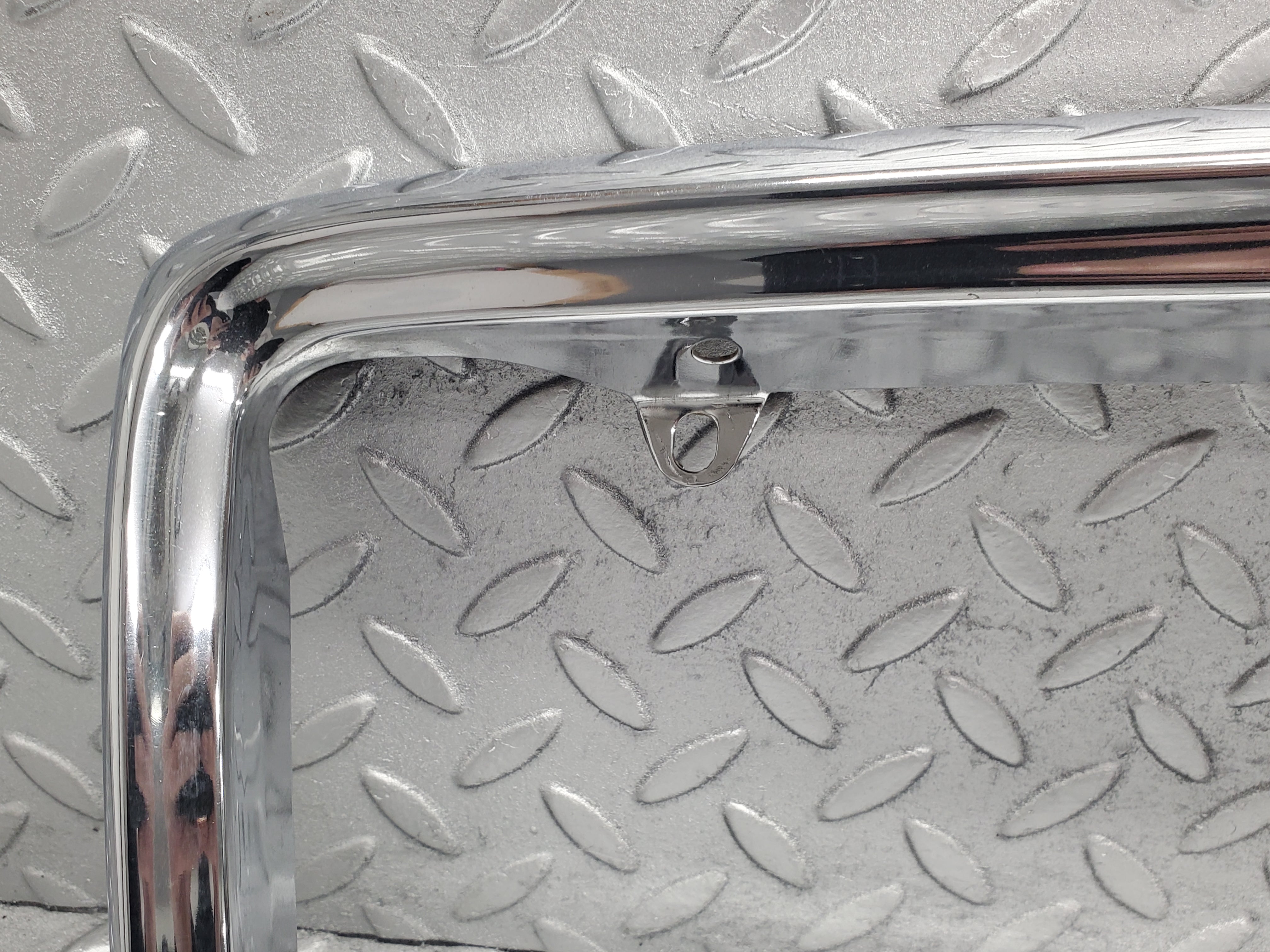 51820 Mercedes-Benz R107 SL Bonnet Grill Chrome Frame