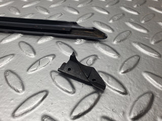 52199 Mercedes-Benz A124 320E Cabriolet Left Door Window Moulding Trim