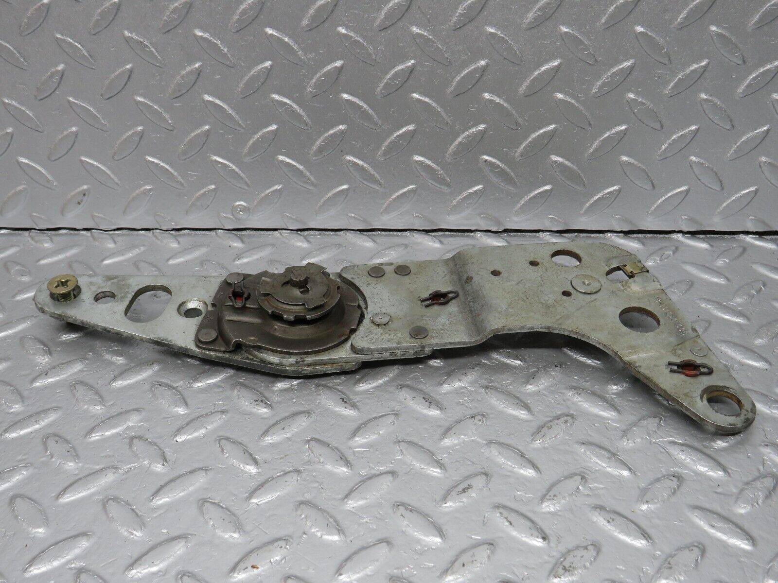 40069 Mercedes-Benz R107 350SL Front Left Seat Hinge 0009109185