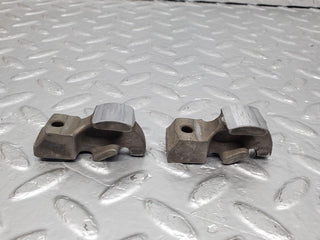 W123 valve rocker arm with retaining spring used OEM