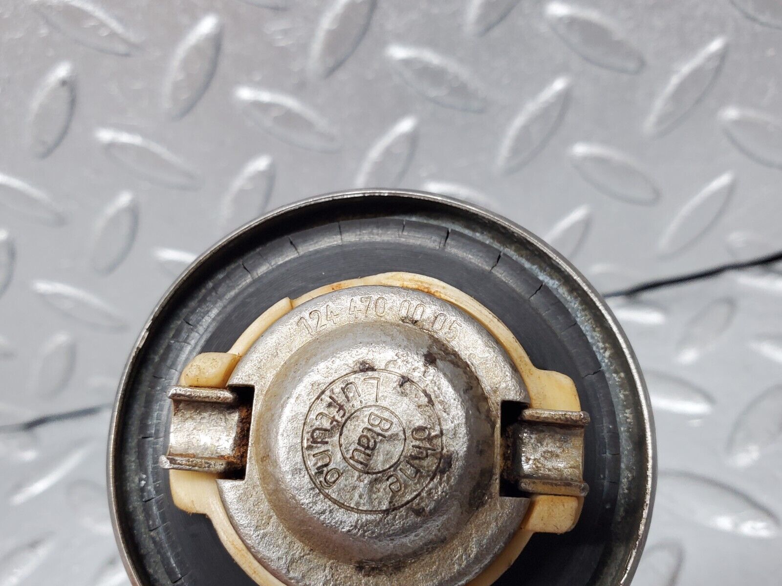 45294 Mercedes-Benz R129 300SL Coupe Fuel Tank Cap 1244700005