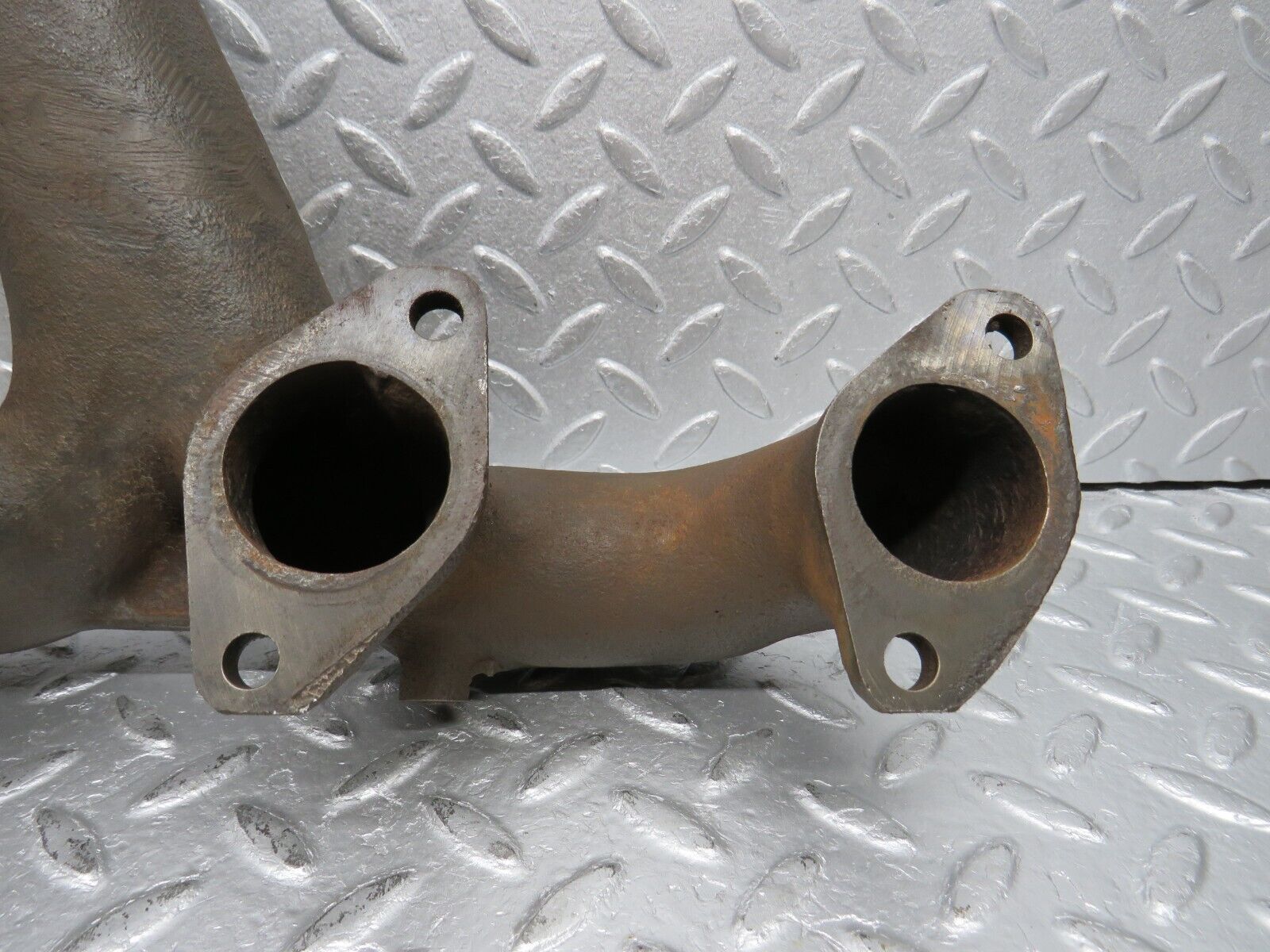 39276 Mercedes-Benz R107 500SL Exhaust Manifold Right Side 1171421202