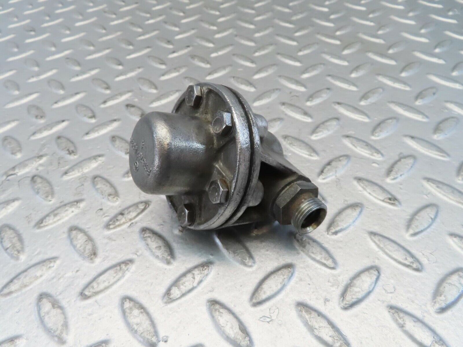 11041 Mercedes-Benz R107 W116 Oil Pressure Damper 1161870494