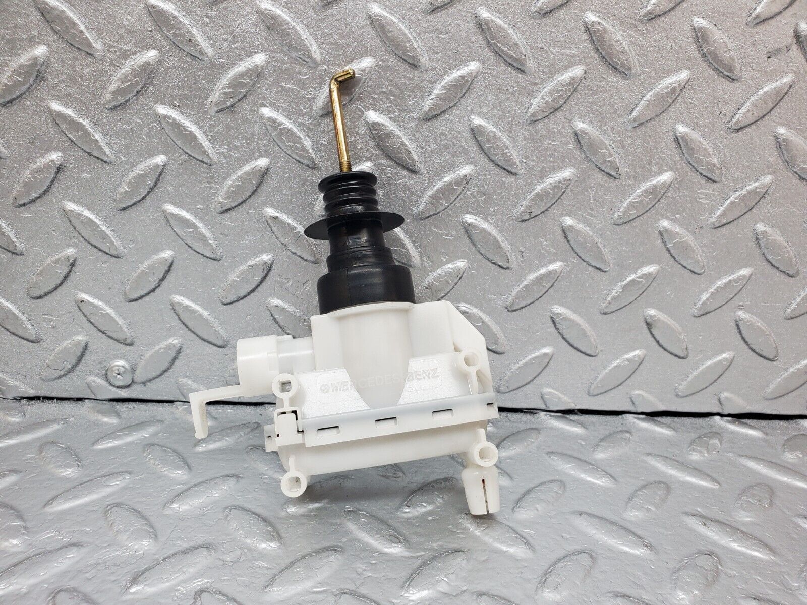 44952 Mercedes-Benz R129 300SL Coupe Left Door Lock Vacuum Actuator
