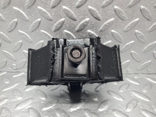 W124 gearbox rubber mounting bracket used OEM