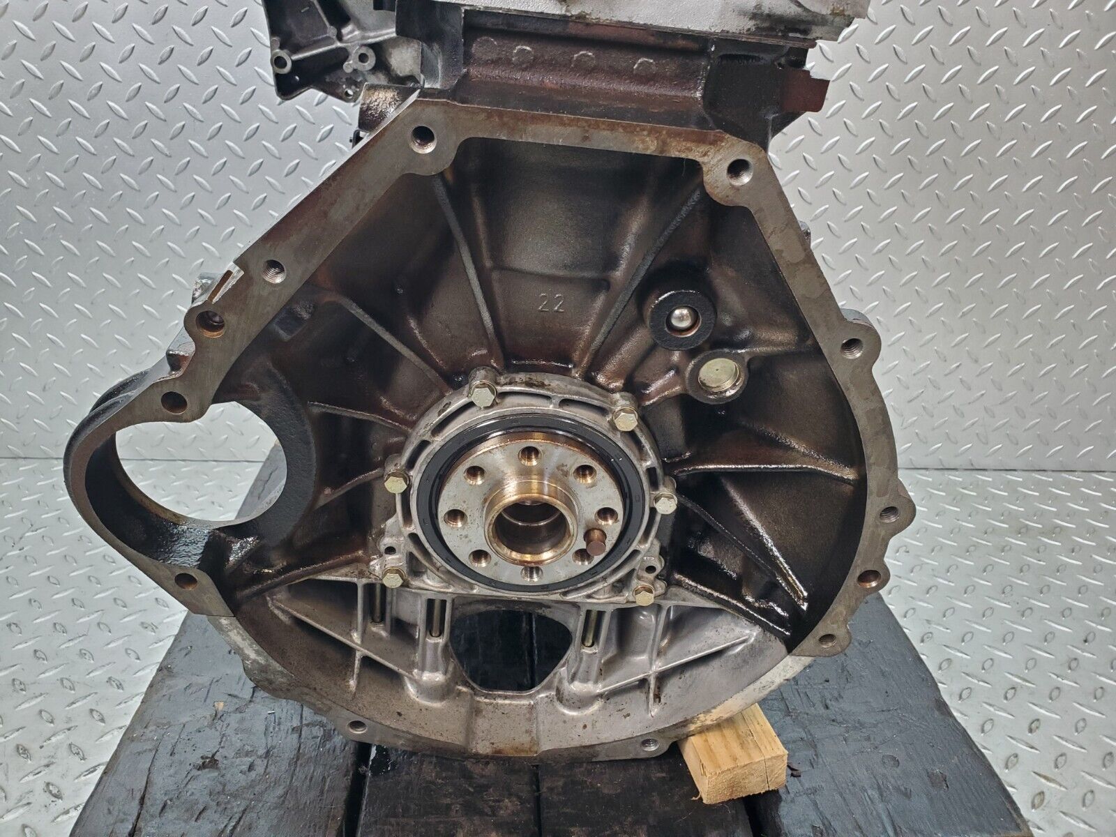 44887 Mercedes-Benz W124 220E Complete Engine 111.960 1110111201