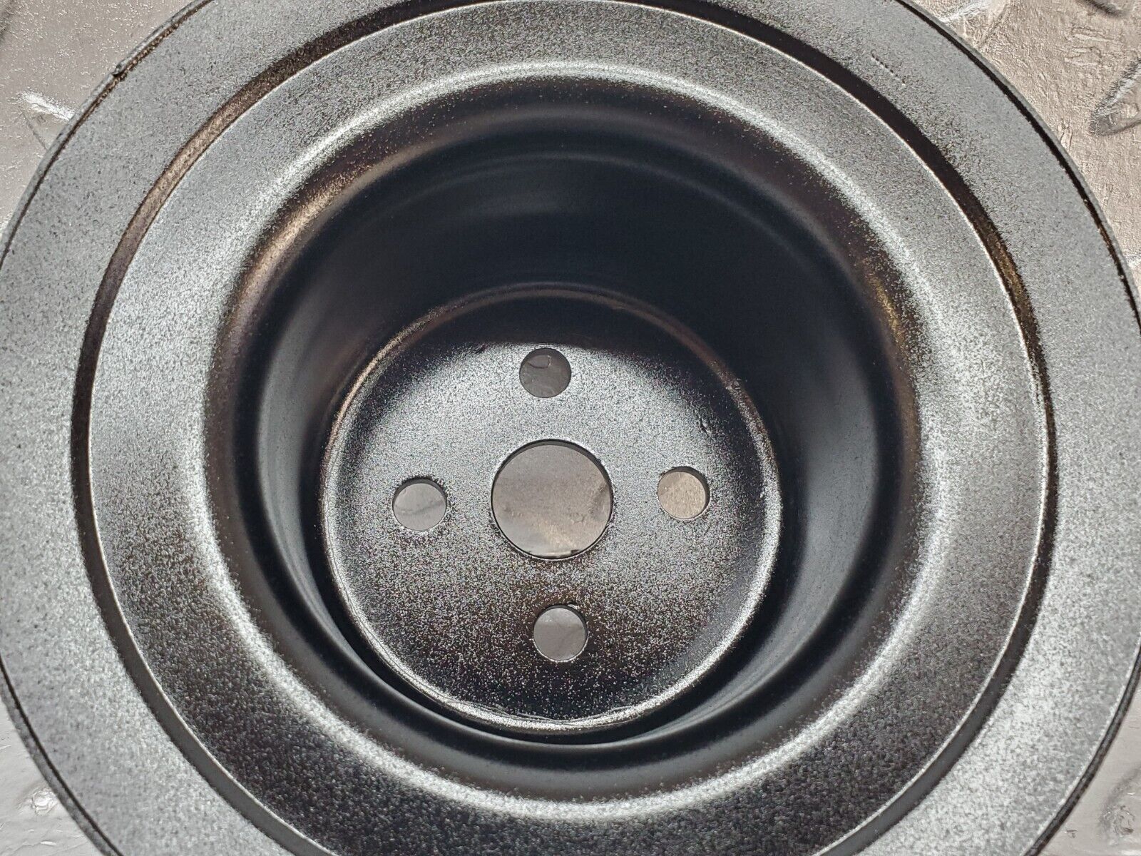 45420 Mercedes-Benz 280E M110.983 Water Pump Pulley 1102051410
