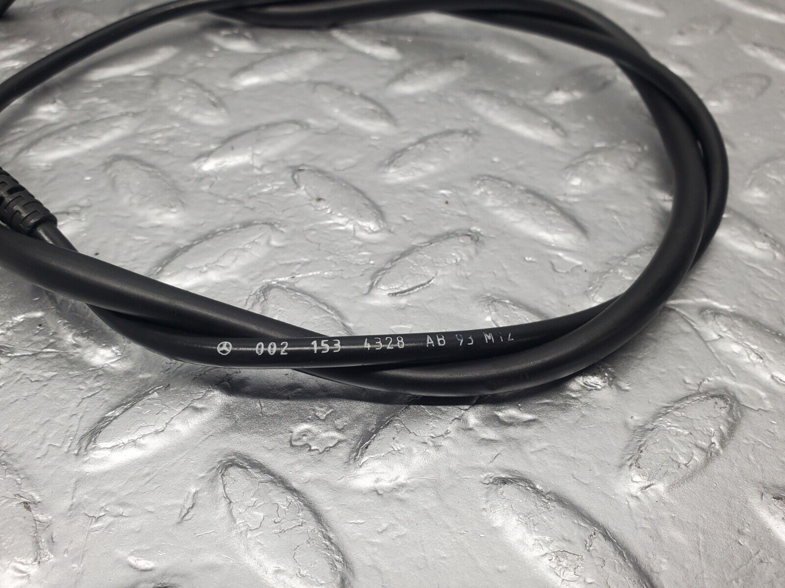 46203 Mercedes-Benz W124 280E Crankshaft Position Sensor 0155452828 0021534328