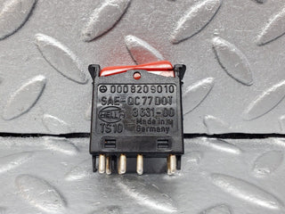 45664 Mercedes-Benz W126 420SE Hazard Warning Light Switch 0008209010