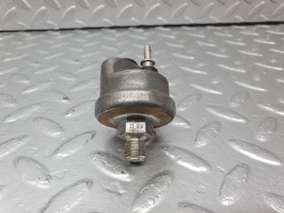 42907 Mercedes-Benz W201 190 2.0L Oil Pressure Sensor 0065429417