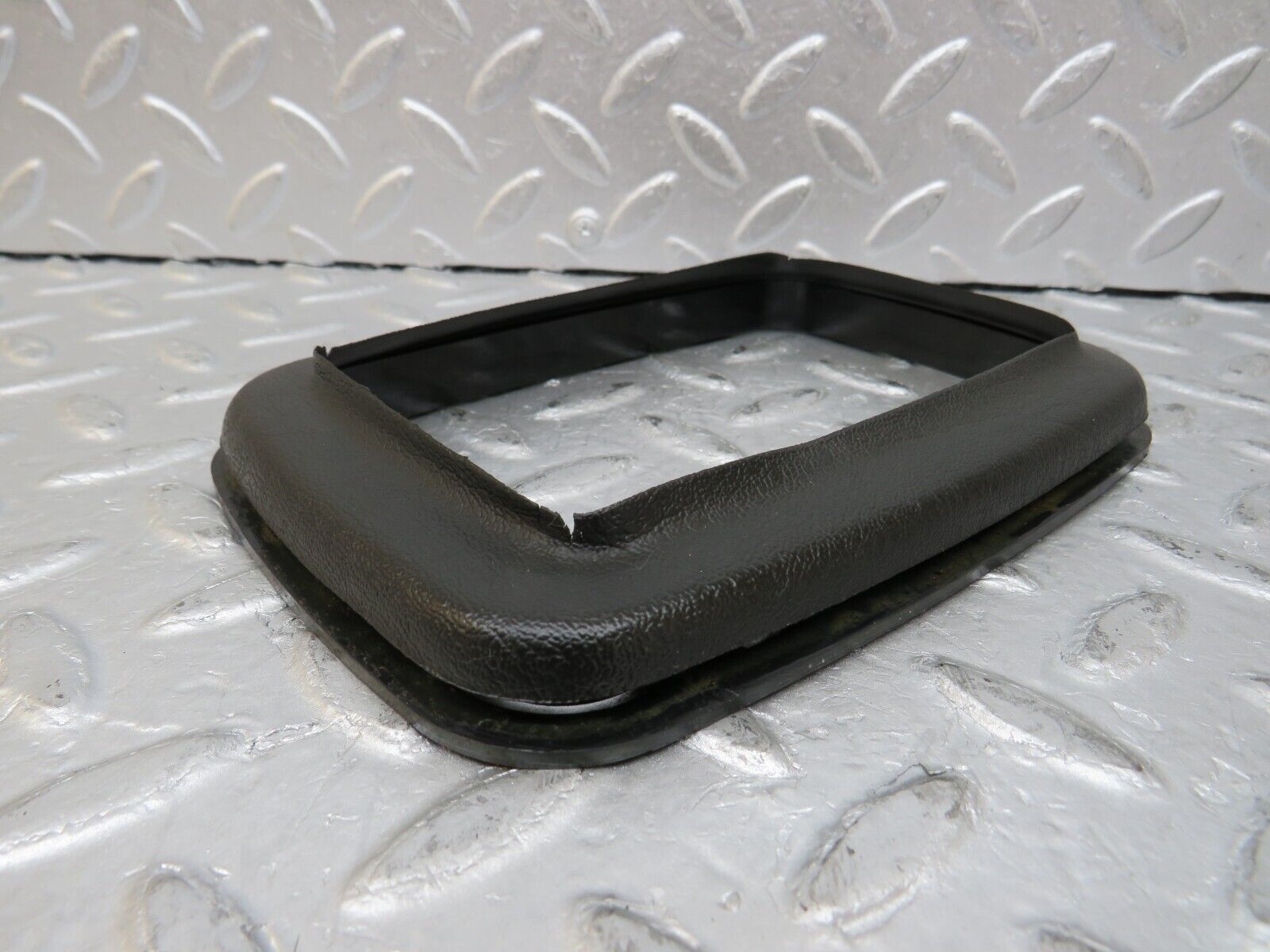35400 Mercedes-Benz R107 280SL Gear Selector Surround Rubber 1232670197