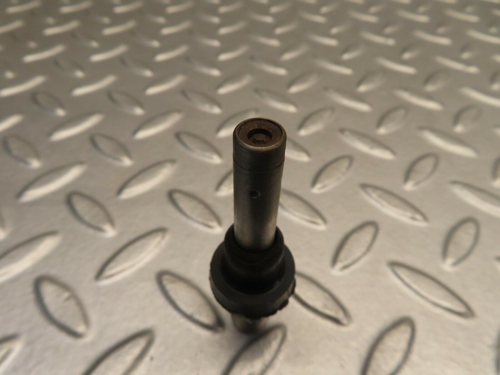 11737 Mercedes-Benz R107 450SL Fuel Injector Bosch