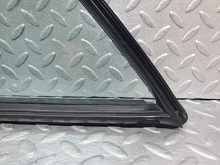 45803 Mercedes-Benz W126 420SE Rear Left Quarter Window Glass 1267350124